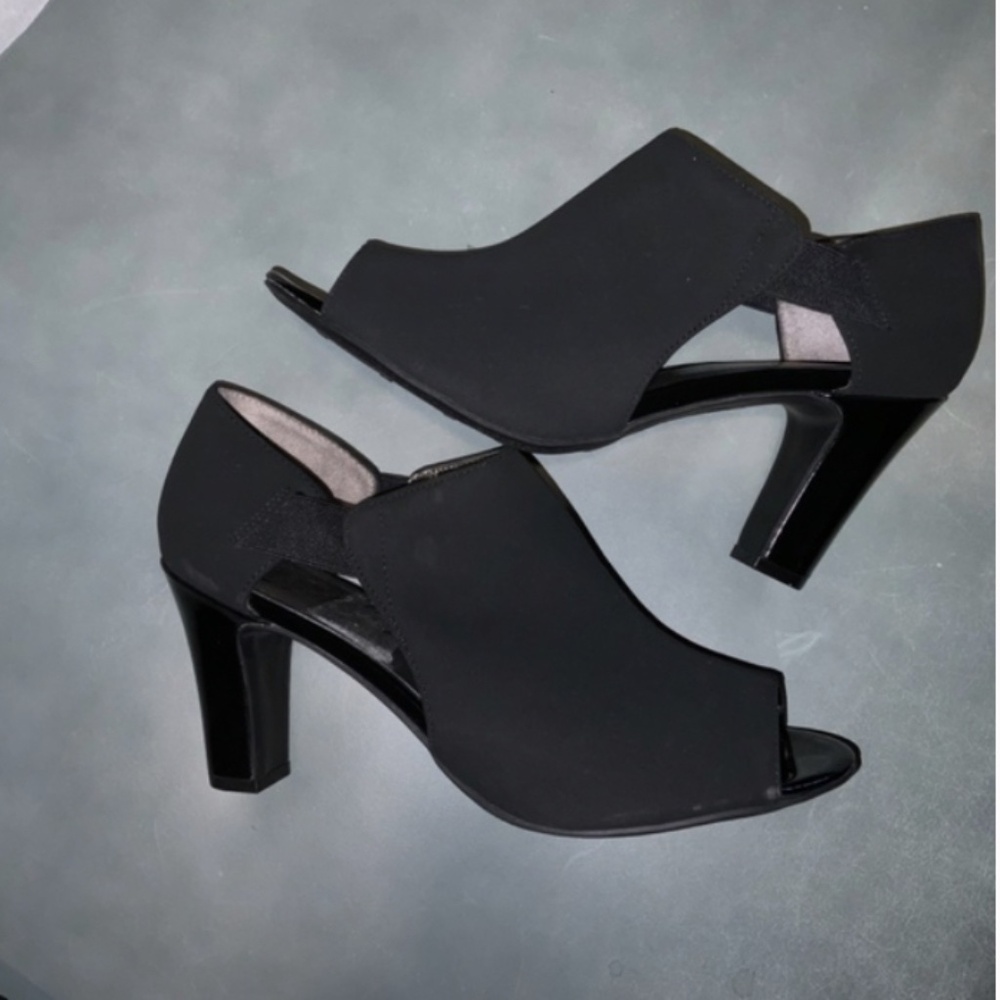 Life Stride Mod Bootie